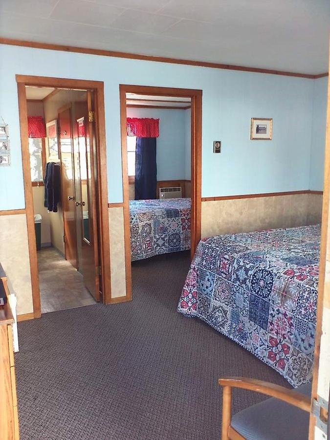 The Monarch Motel Cheboygan Exteriör bild